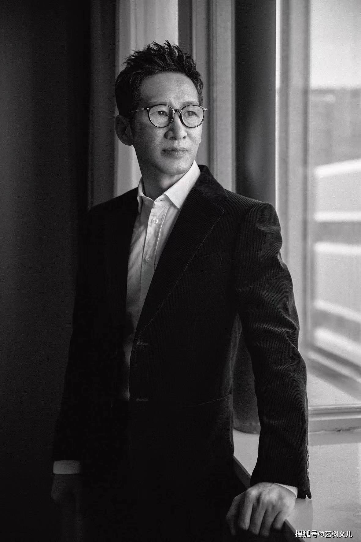 演太监脸上被扎40多针,"与毒结缘"的王劲松,早该火了_东叔_剧中_荀彧