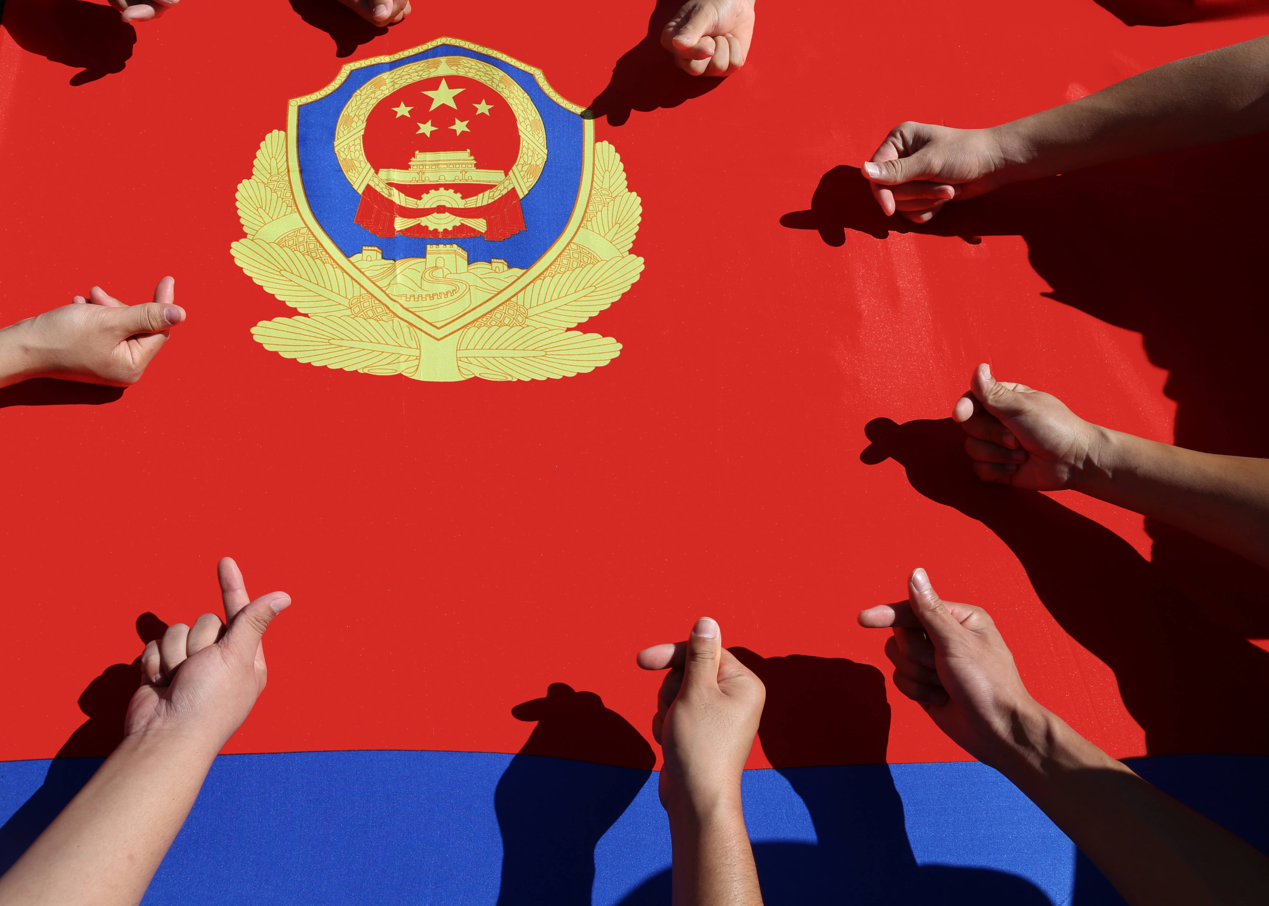 "以青春之名义 向警旗告白 献礼党的二十大"_红山嘴_活动_边防检查站