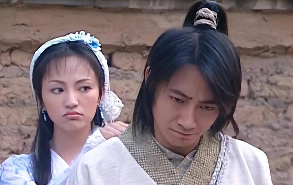 《皇朝太医》播出21年,直播唱歌,嫁富豪,转型商人,境况差距大_孙耀威