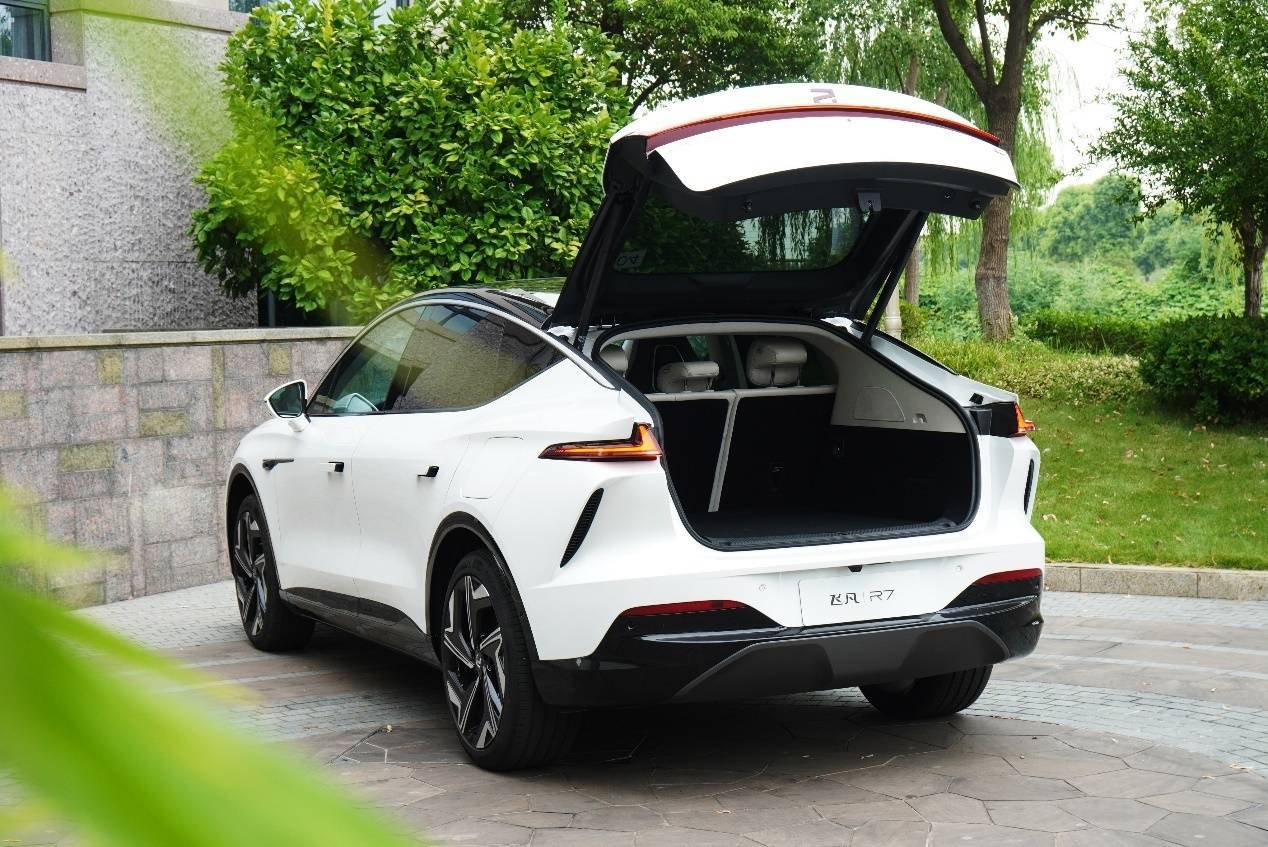 试驾上汽集团旗下的高端纯电动车飞凡r7_搜狐汽车_搜狐网