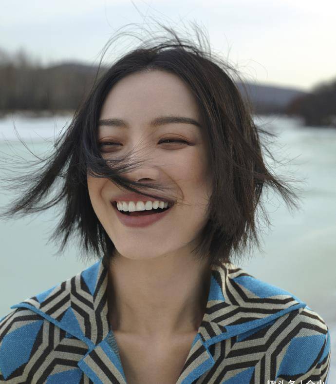 32岁倪妮瘦出排骨身材!