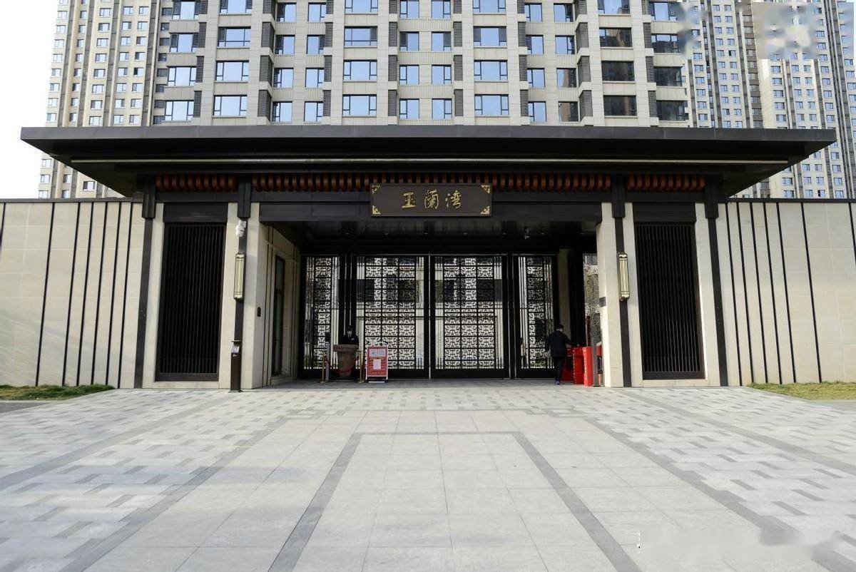 值得盛赞的是,玉兰湾作为已交付项目,不仅没有如其他住宅项目一般在