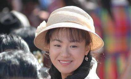 张素素身上具有一定积极的反抗色彩.