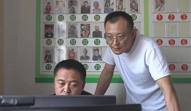 在青县青王公路刘庄子段发生了一场交通事故,交警第一时间处理了事故