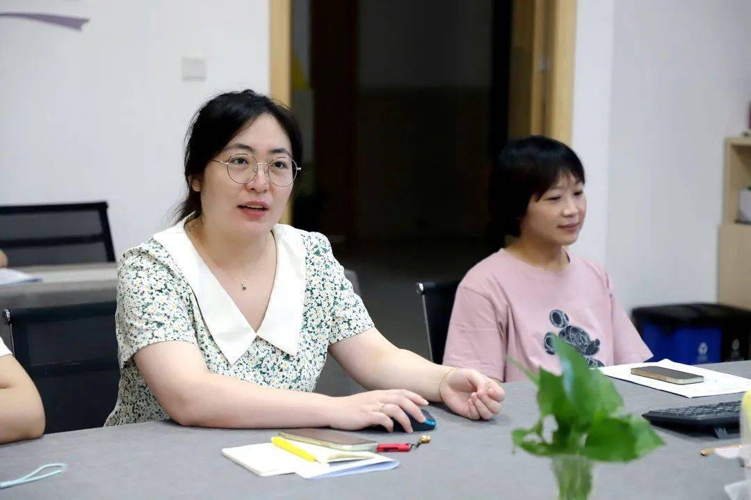 五(1)班班主任范璐老师从班主任的角度出发,提醒大家在一年级准备期