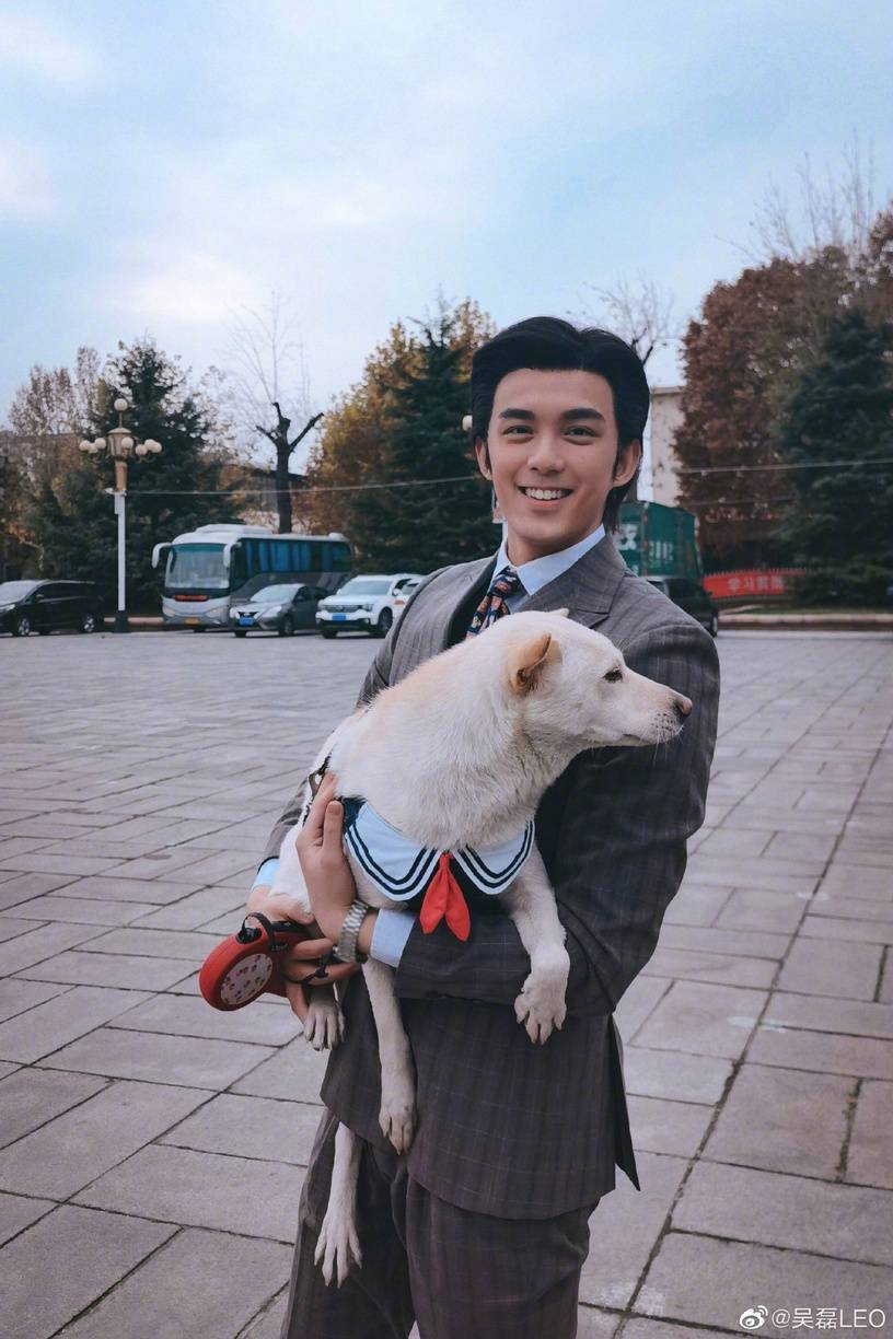 天然帅哥,高情商救场热巴&谭松韵,对「凌不疑」评价特别_图片_来源