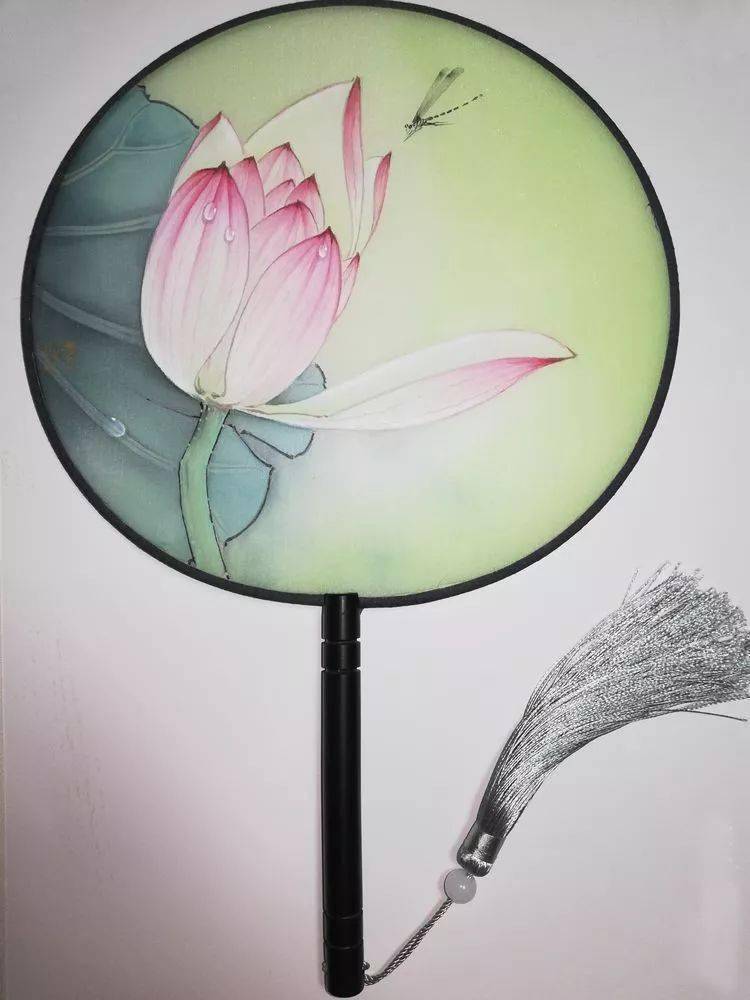 国画教程:工笔团扇《荷花豆娘》绘制步骤_花青_荷叶_扇面