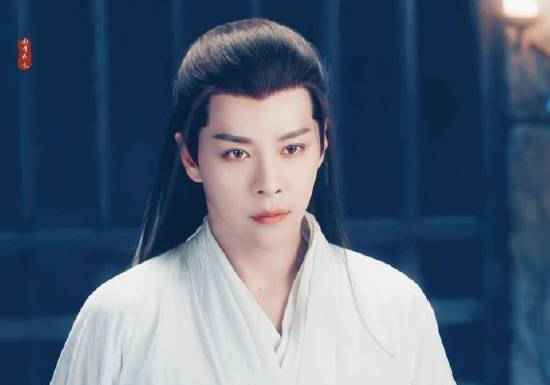 据悉,近日徐海乔参演的古装剧《苍兰诀》正在热播,网友也翻出其粥多