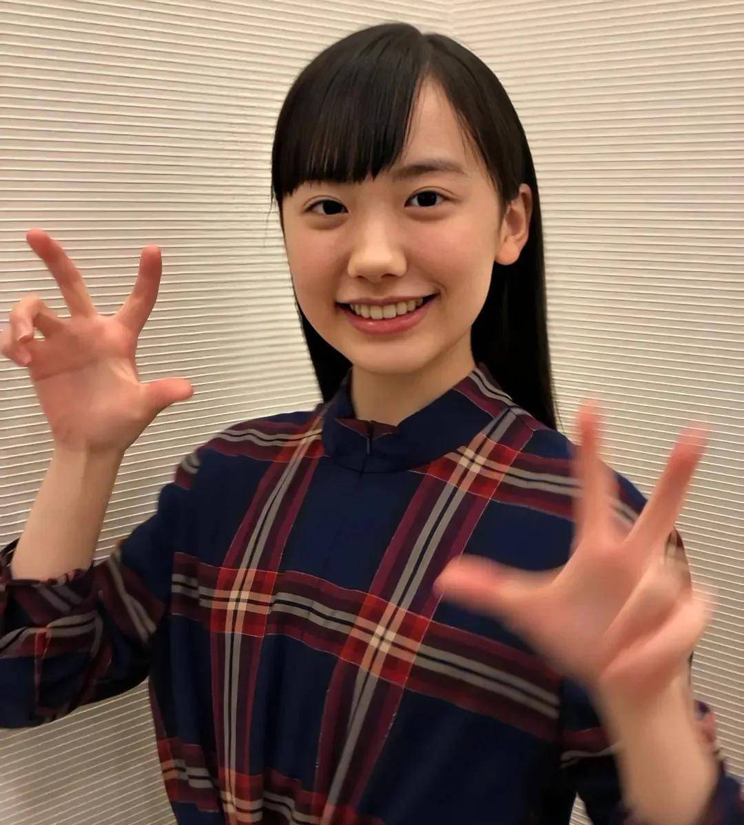 童星初长成,盘点国外00后美女童星们成长现状_芦田_滑冰_演艺事业