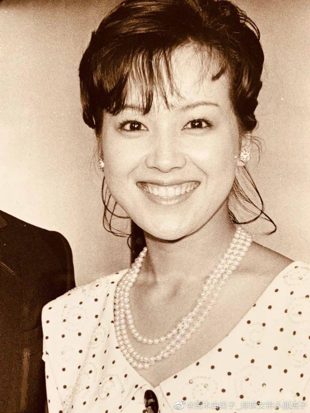 婚后照顾生病婆婆二十载,致力于中日友好…_排球_小鹿纯子_剧中