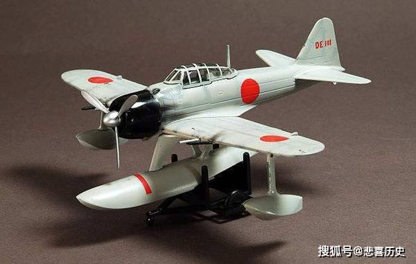 a6m2-n/二式水上战斗机_中岛_武装_浮筒