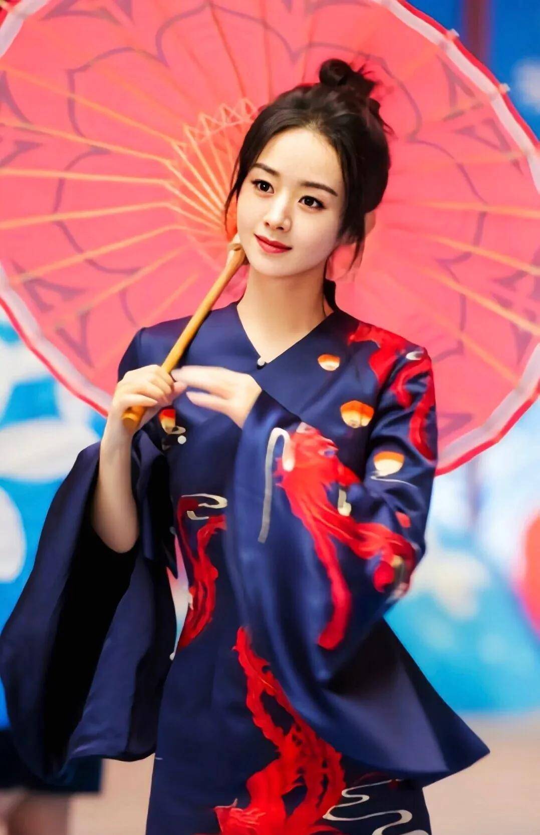 赵丽颖1992年8月2日出生于新疆乌鲁木齐市,中国内地影视女演员,时尚