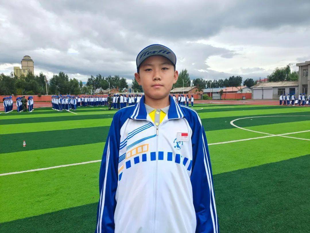 宝清三中七年七班 杨皓:军训是磨炼意志的绝好机会,是我们开启初中