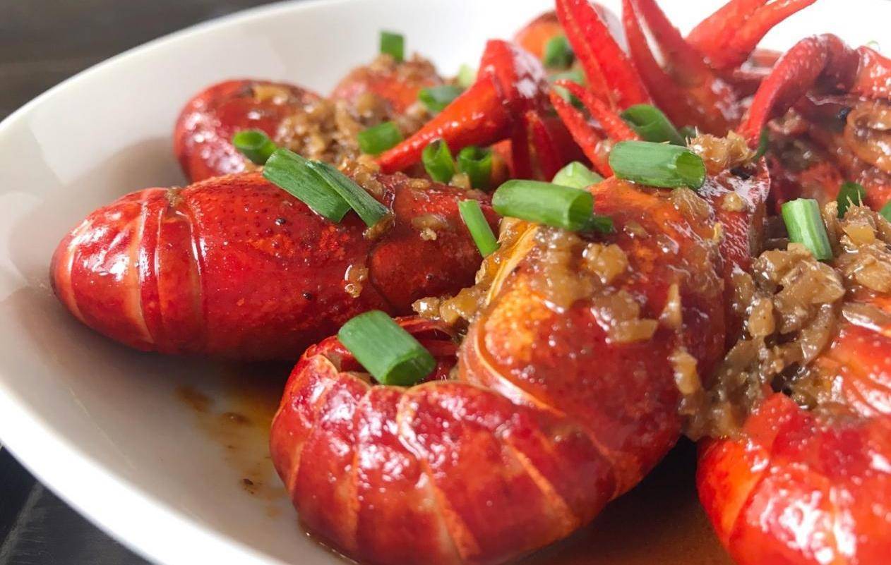 自制五香小龙虾,自己做干净卫生,香辣可口,太过瘾了_汤汁_美味_中国