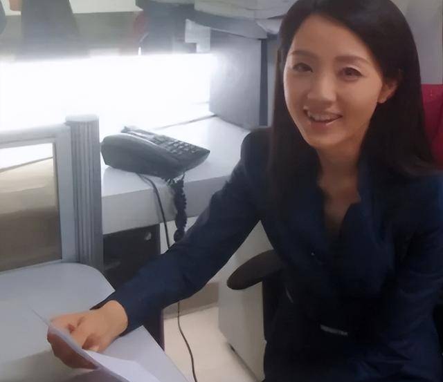 杨丹:当天气预报主持人27年,嫁同学40岁得子,事业爱情双丰收_佟强_时候_选择了