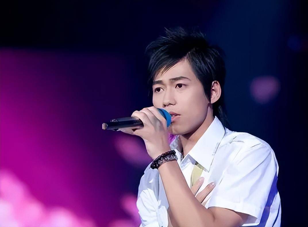 据悉,苏醒今年已经38岁了,出道也有15年的时间,曾是07届《快乐男声》