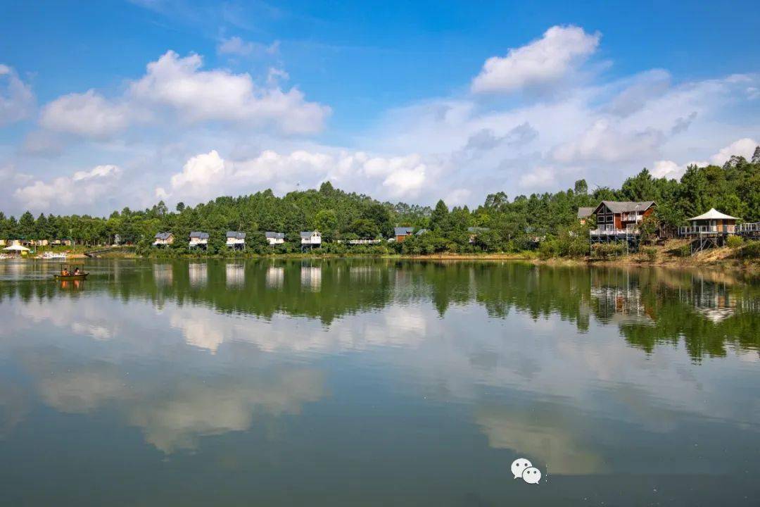 座落於廣東省歷史文化名鎮——浛洸鎮,為國家aaa級旅遊景區