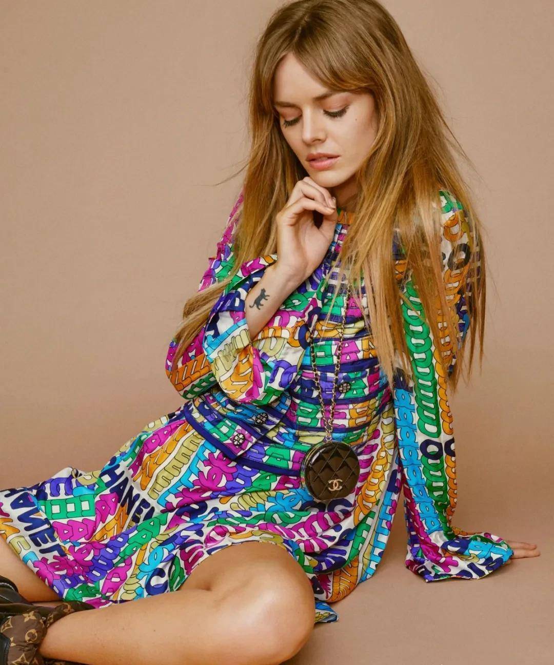 蓝眼睛澳洲女星萨玛拉·维文杂志大片_合作_影迷_作品