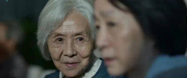 吴彦姝获影后:曾被周总理接见,一生被宠爱,不惧皱纹