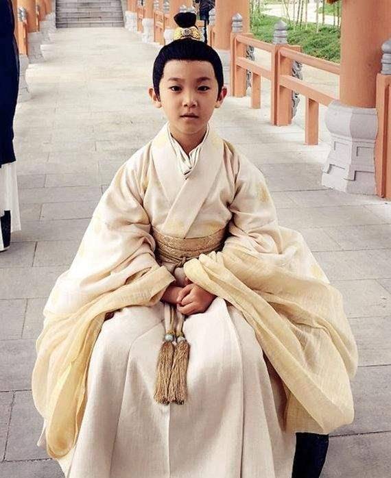 神童5岁封王,8岁官至宰相,10岁被哥哥杀死,临终遗愿流传到如今_刘骏