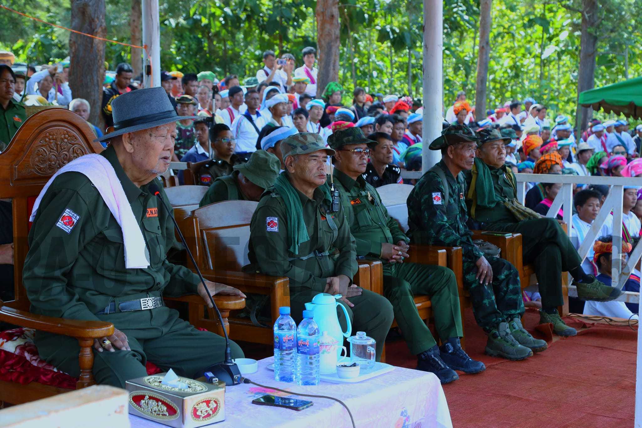 还必须热爱宗教,进行基本军事训练是为了保护缅甸135个民族免受灾难