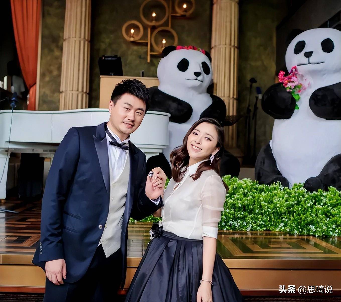 因为在此之前,黄小蕾并未将恋爱消息告诉家长,更没有半点结婚的征兆.