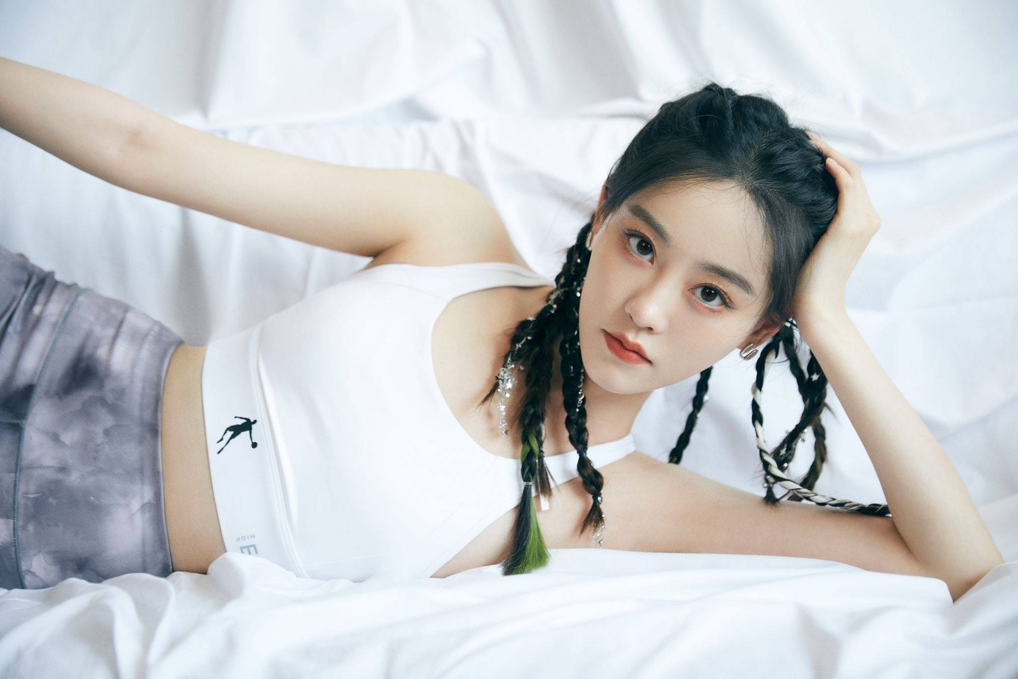 祝绪丹麻花辫运动装优雅写真_祝绪丹_写真