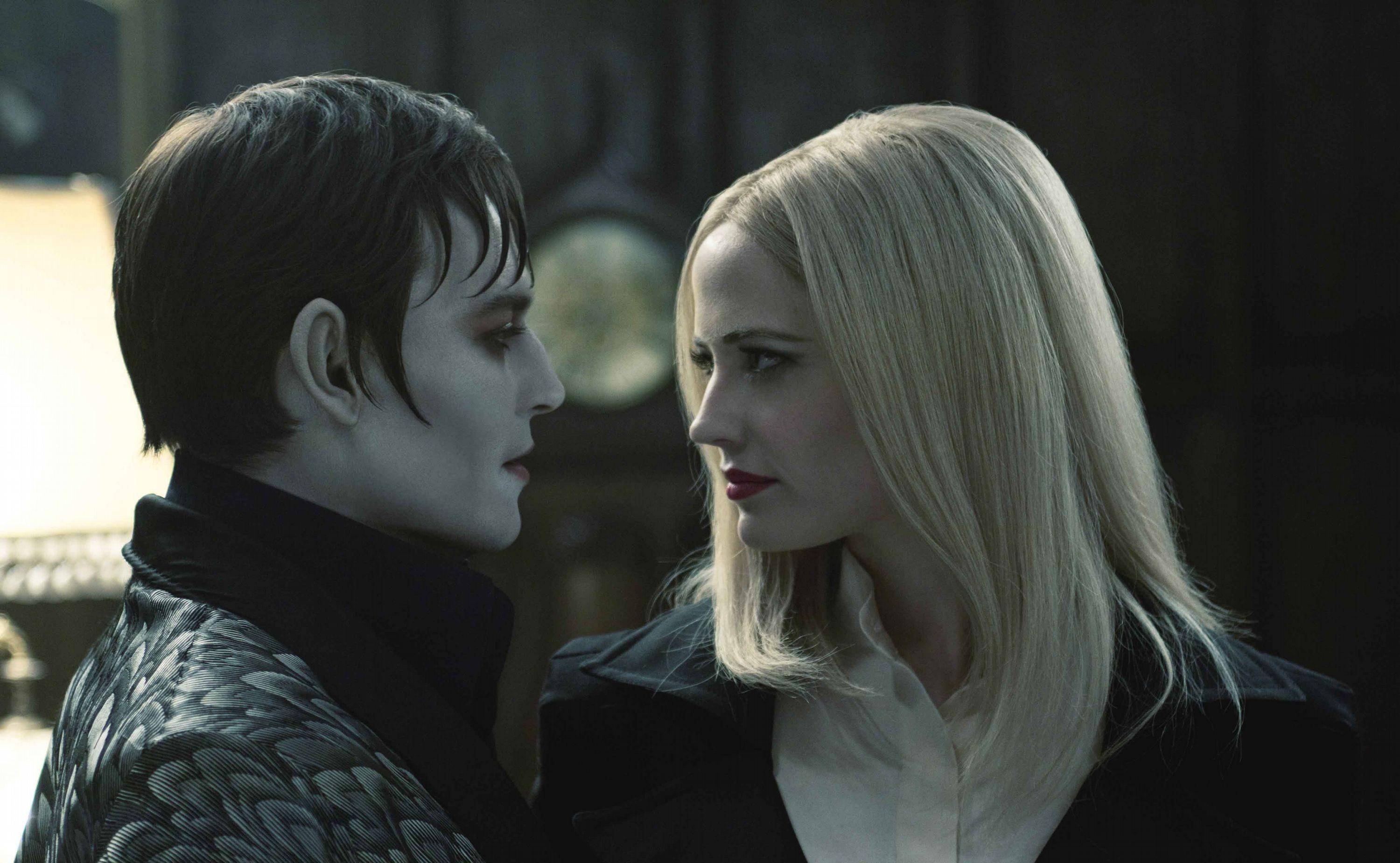 7位完美诠释坑鬼的欧美男星,阿汤哥高傲阴柔举手投足很迷人