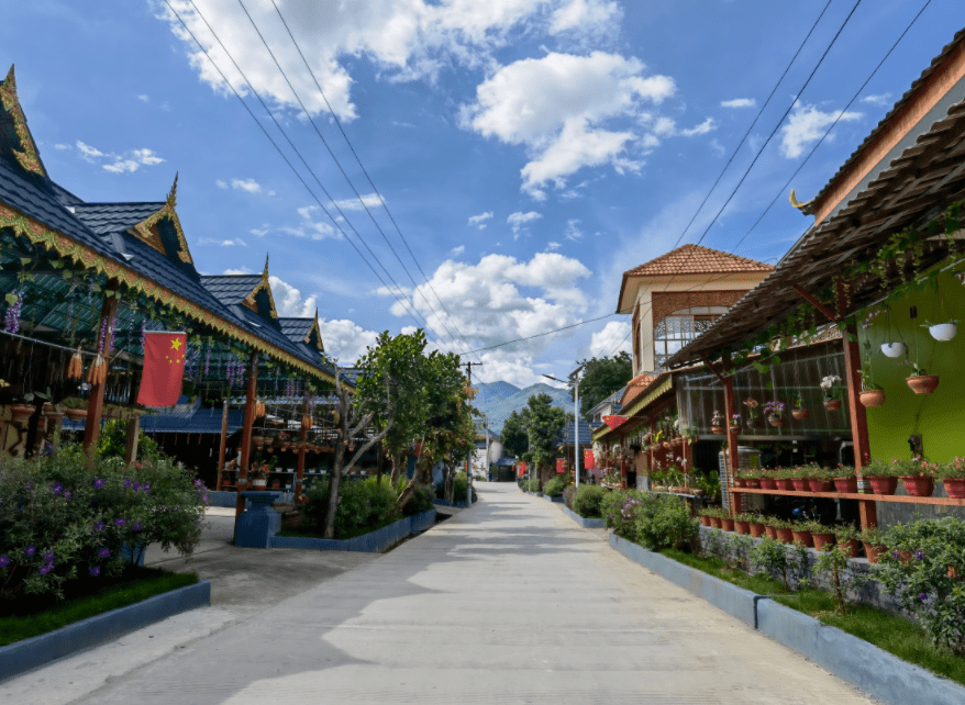 样板村为现代化边境小康村建设引路丨4个抵边"样板