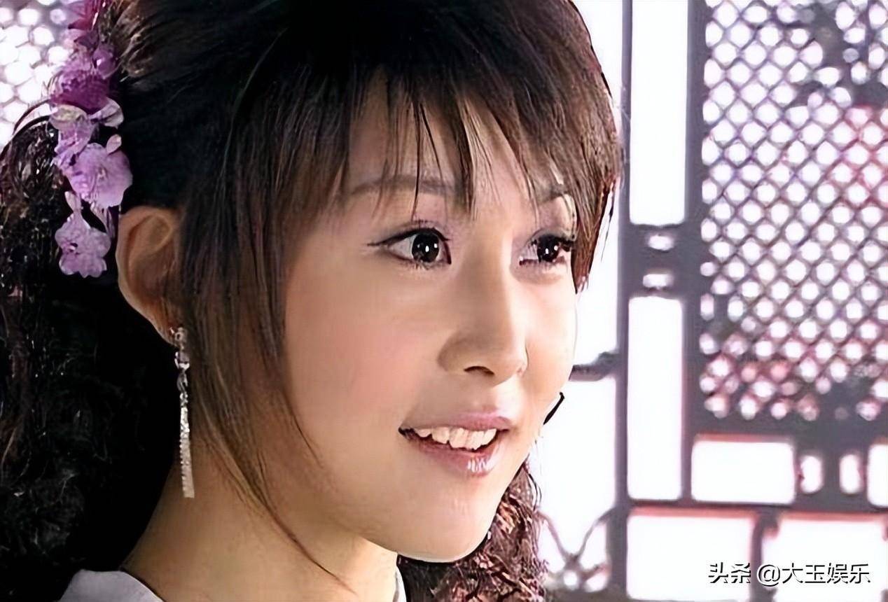 "国民媳妇"贾青,唯一一个身材比演技更加吸引人的女演员_薛之谦_礼物