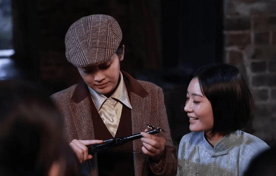 《英雄若兰》曝新剧照 刘筠然展现革命女性风采_角色_湖南_信仰