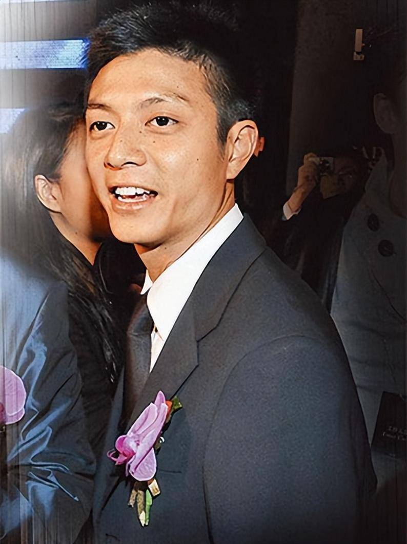 应采儿又傍上了富二代林孝贤这边错失富商不料却被朝天椒暴揍一顿准备