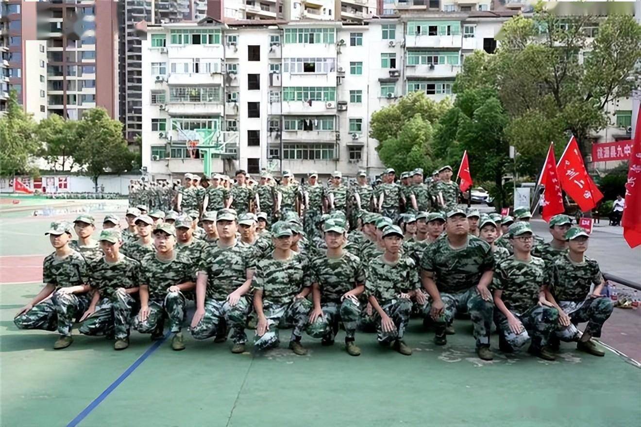 桃源九中:军训帷幕开,凌云壮志起