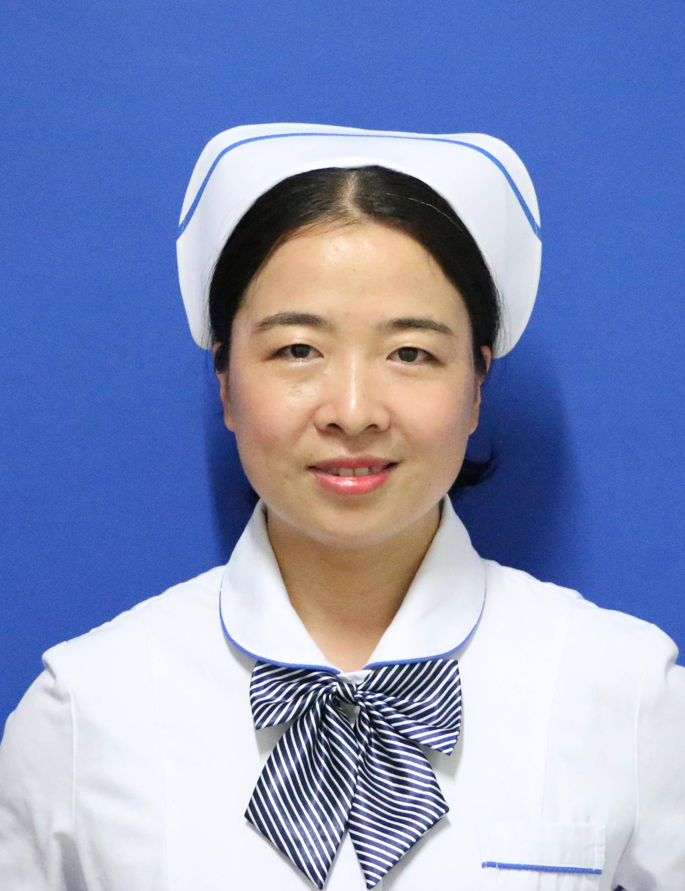 骄阳下盛开的"紫薇花"记 "优秀护理单元护士长"马峥嵘_科室_病人_患者