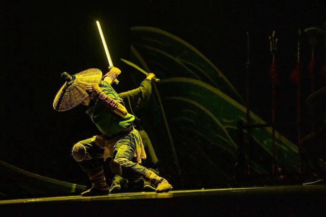 "——是英雄也是小孩 我自成一派_镖局_镖师_奥特曼