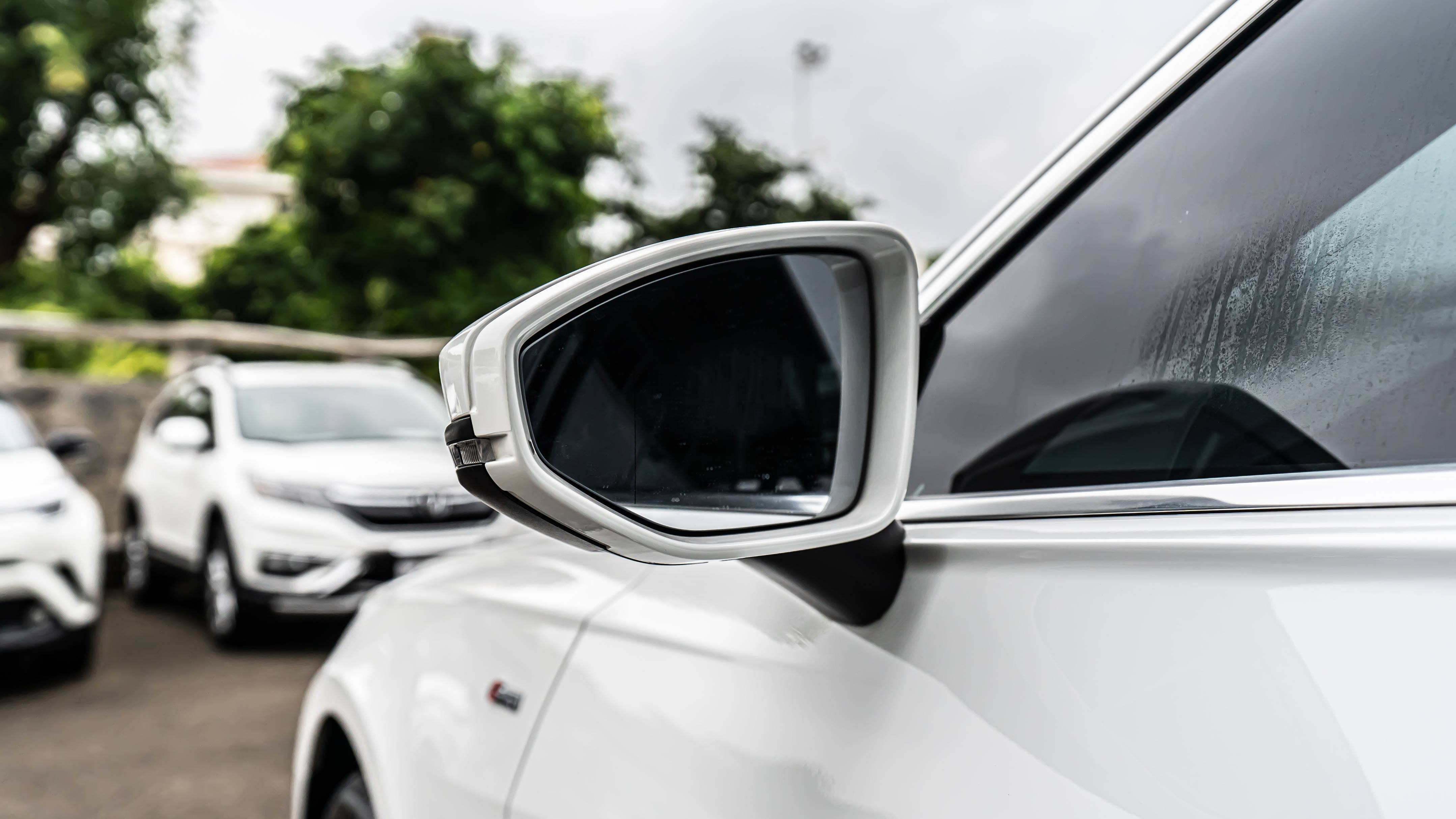 质感不输宝马5系,科技感优于奔驰e【奥迪a6l 40tfsi 豪华动感型】