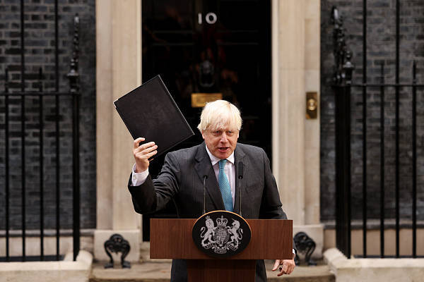 约翰逊发表告别演说，表达不满：有人中途修改规则！英国内阁两名女性大臣辞职