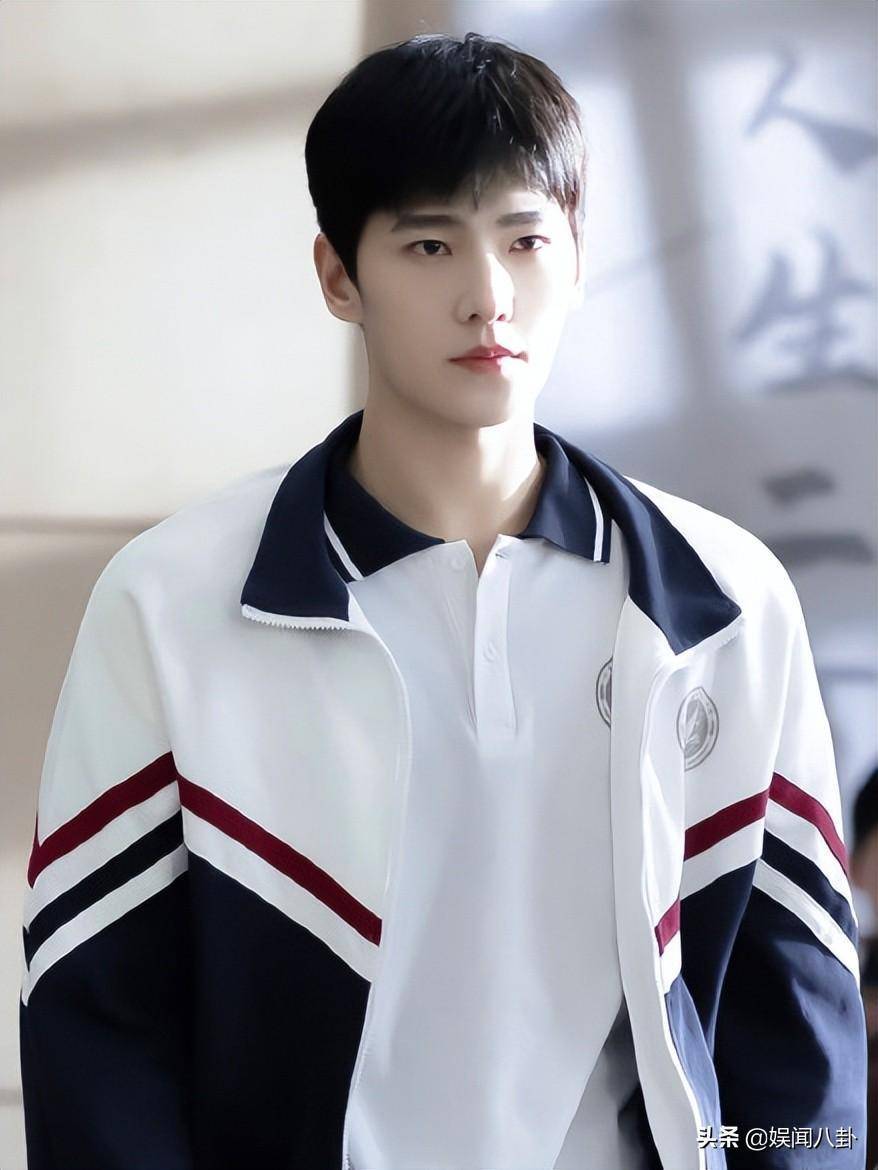 30岁还能演学生,这5位自带"少年感"的男演员,真不