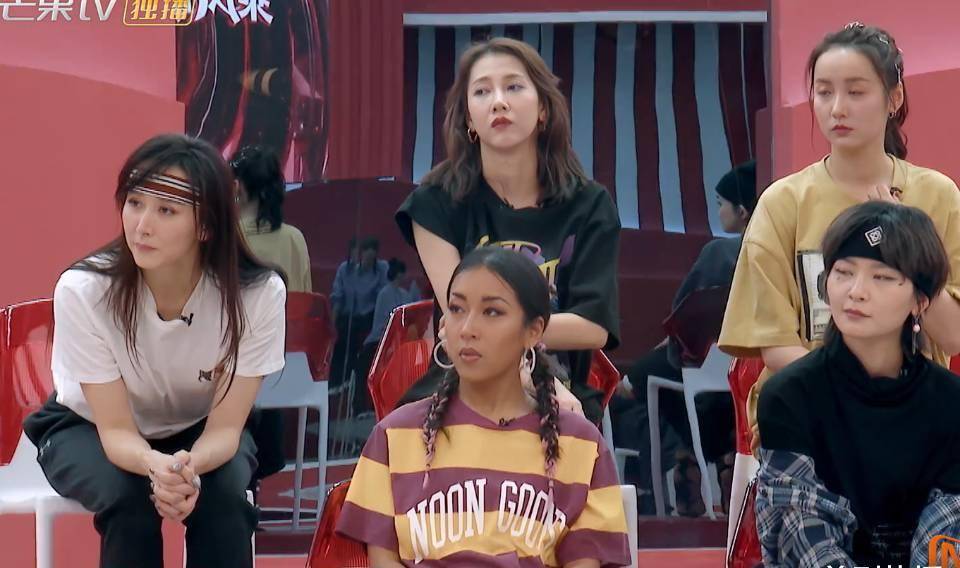 姐姐_弦子_舞台