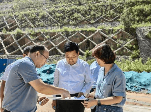 巩义市委书记袁聚平到站街镇调研农村住房灾后重建等工作_发展_群众