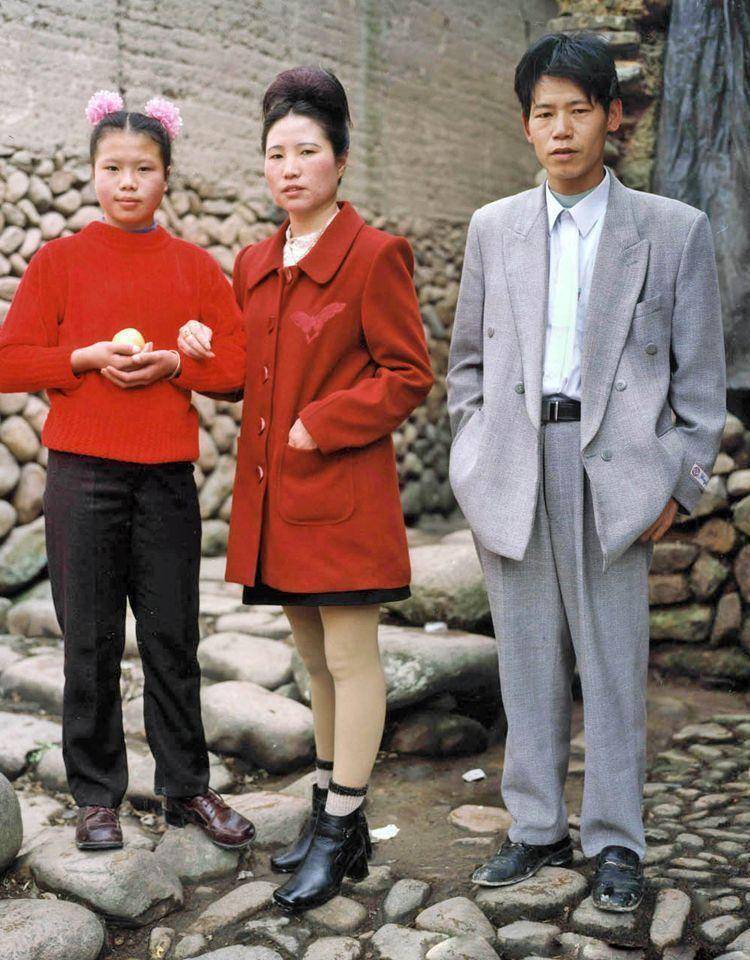 看8,90年代农村人穿搭,才知什么是真"时髦",不输现代城里人_时尚_造型