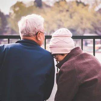 年轻夫妻老来伴(写的真好)_老伴_一生_老奶奶