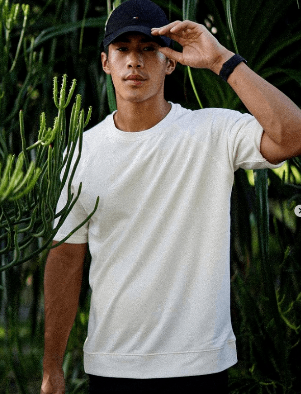 帅气的肌肉教练james wong_网络_xnjsxy_洽谈