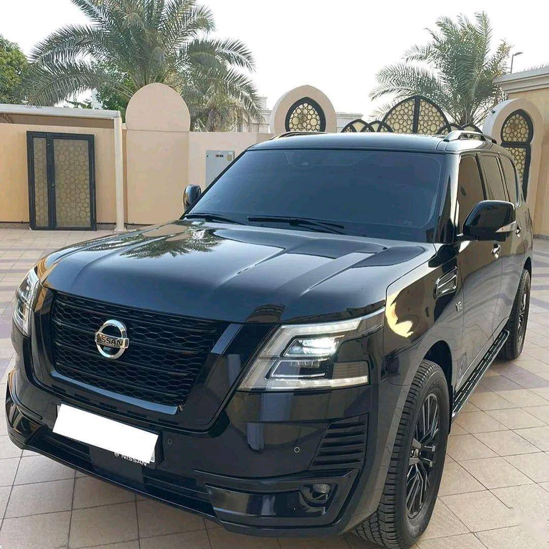 首台"黑武士"日产途乐曝光,质感大增,空间超越丰田陆巡,霸气_搜狐汽车