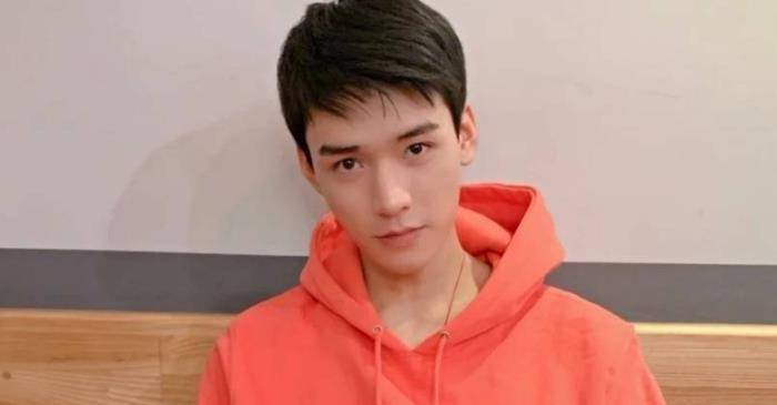 龚俊大学毕业照曝光,不愧是校草级别的人物,整没整过一目了然_发展