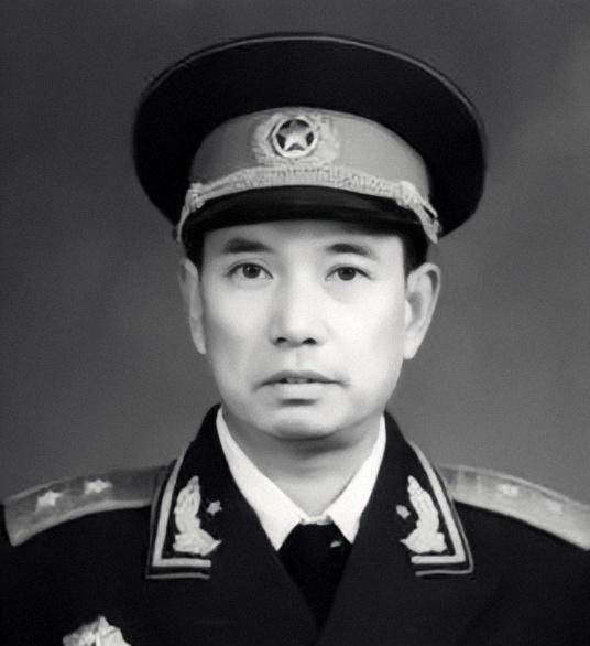 他带着家眷逛街去_刘震_吴克华_杨勇
