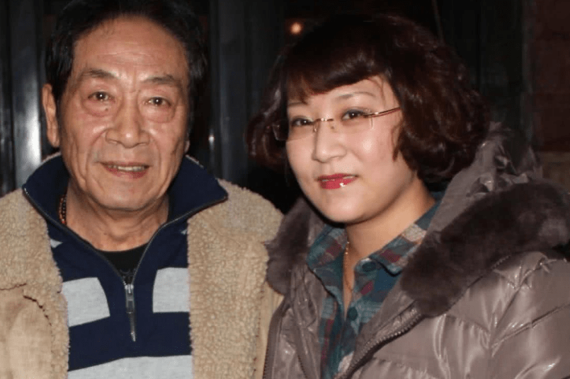 他是优秀演员,40岁上大学,68岁娶31岁娇妻,74岁不敢退休_王奎荣_反派