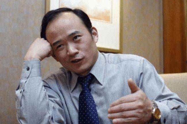 湖北首富身价24亿,亲哥想借10万买铲车,他却一口拒绝了_兰世立_生活