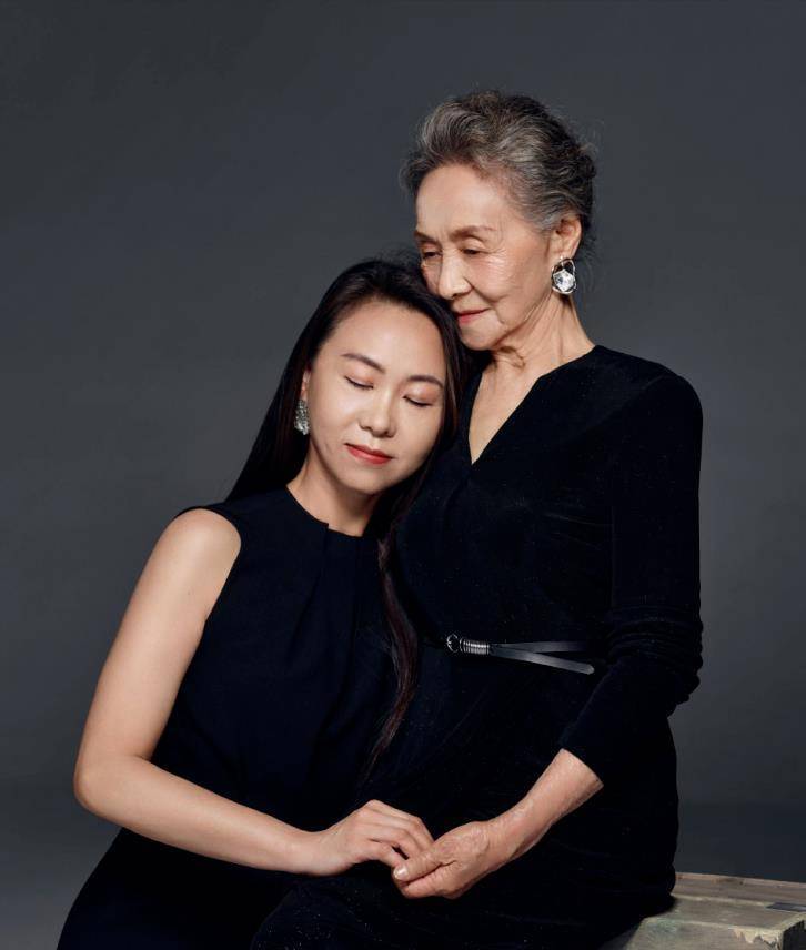 72岁北漂演戏,84岁拿影后,"国民奶奶"吴彦姝火了_角色_刘胡兰_女儿