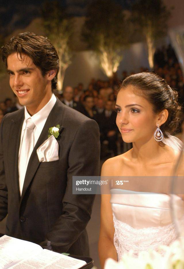 32岁卡卡前妻仍然单身?